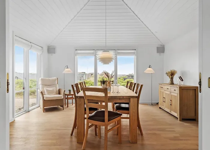 Stunning In Сasa de vacaciones Ringkøbing